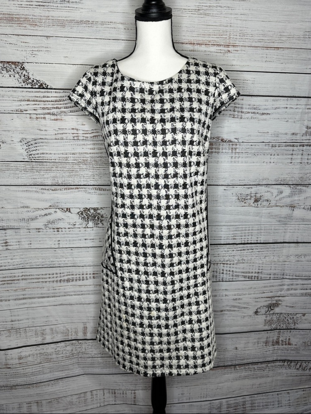 Rabbit Rabbit Rabbit Black & White Houndstooth Cap-Sleeve Mini Dress